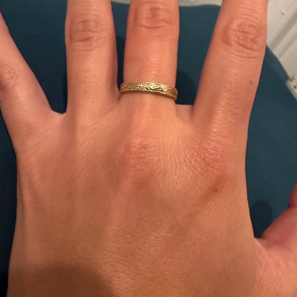 Local Eclectic Solid Gold Filigree Ring, Size 6.5 - image 4
